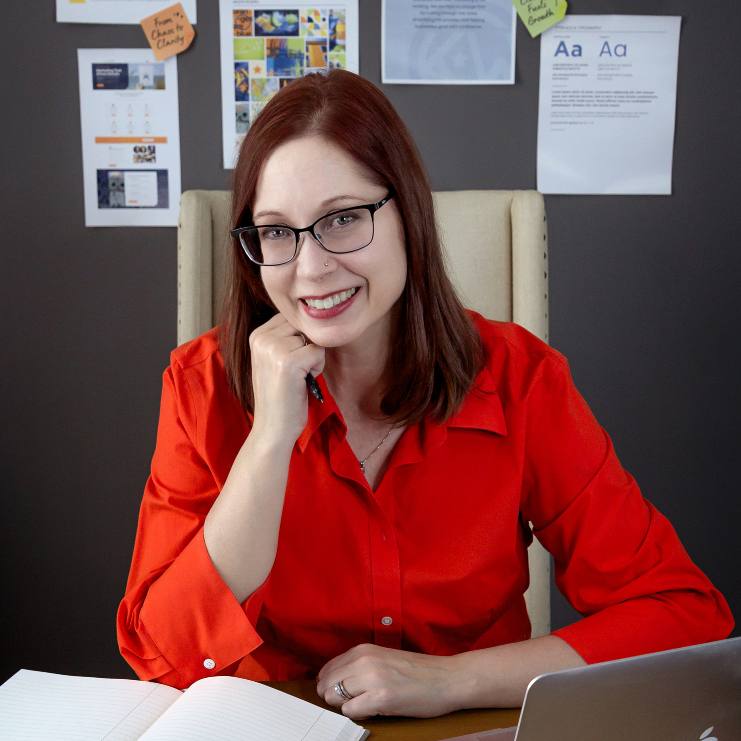 sarah-justice-desk-computer-wall sq
